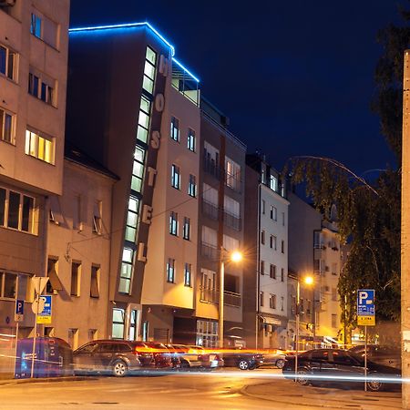 Hostel Moving Zagreb Dış mekan fotoğraf